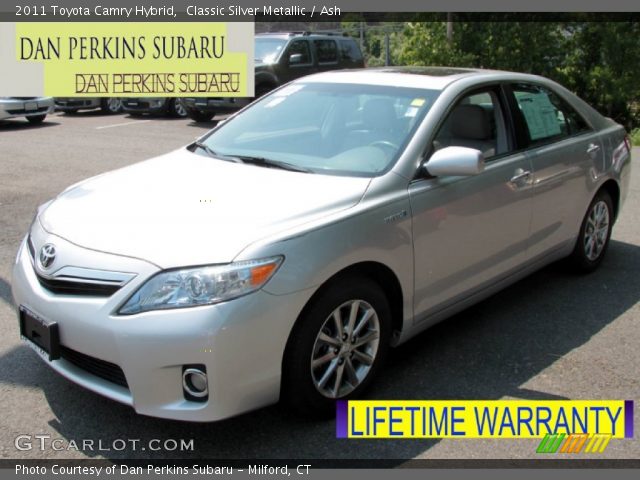 2011 Toyota Camry Hybrid in Classic Silver Metallic