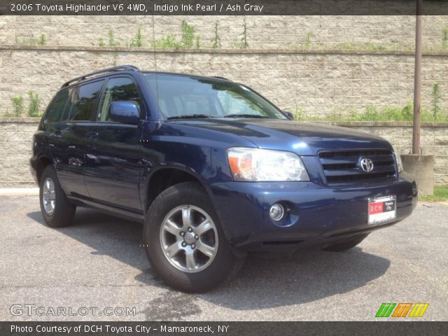 2006 Toyota Highlander V6 4WD in Indigo Ink Pearl