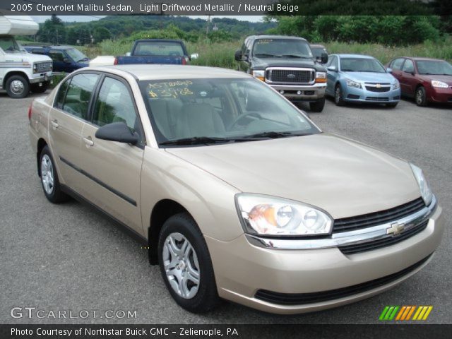 2005 Chevrolet Malibu Sedan in Light Driftwood Metallic