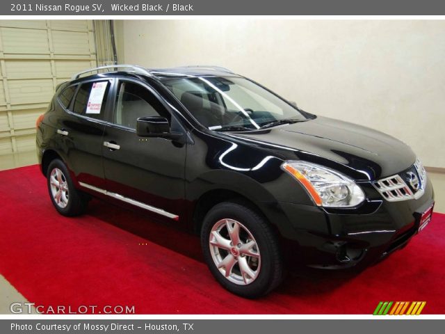 2011 Nissan rogue sv black #3