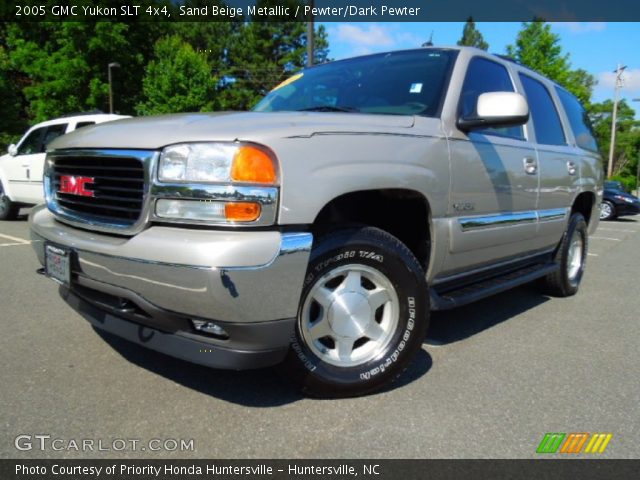 2005 GMC Yukon SLT 4x4 in Sand Beige Metallic