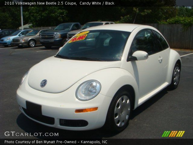 2010 Volkswagen New Beetle 2.5 Coupe in Candy White