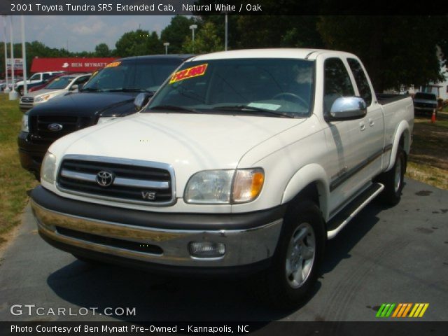 2001 Toyota Tundra SR5 Extended Cab in Natural White