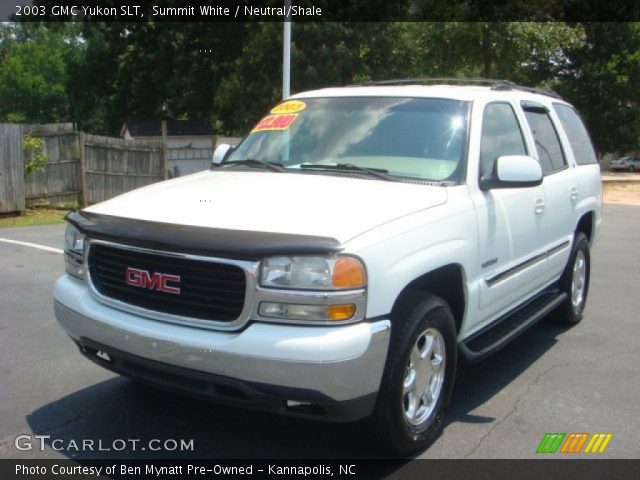2003 GMC Yukon SLT in Summit White