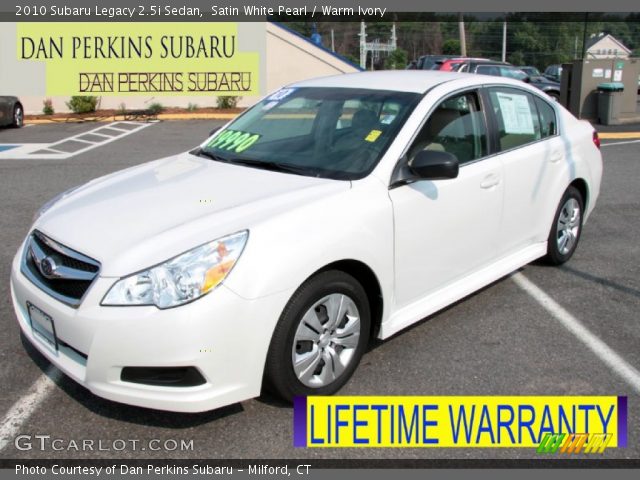 2010 Subaru Legacy 2.5i Sedan in Satin White Pearl