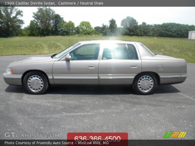 1999 Cadillac DeVille Sedan in Cashmere