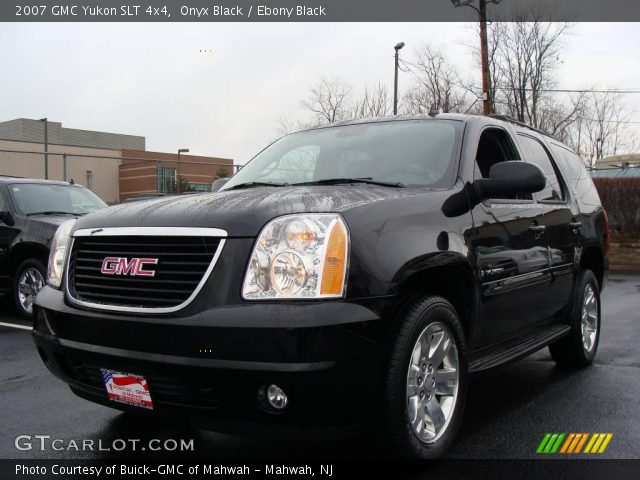 2007 GMC Yukon SLT 4x4 in Onyx Black