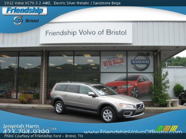 2012 Volvo XC70 3.2 AWD in Electric Silver Metallic