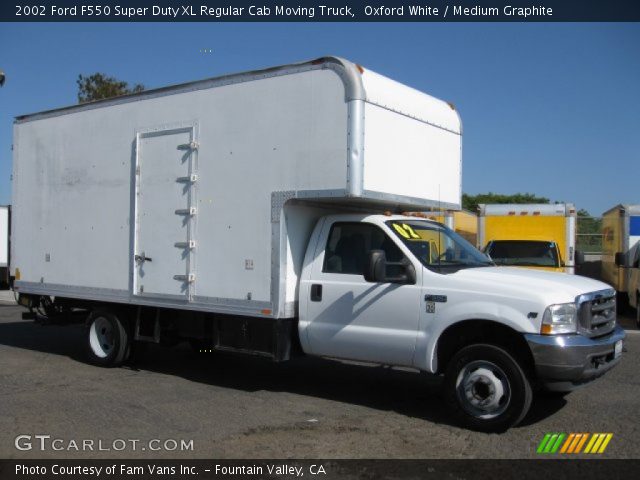 2002 Ford F550 Super Duty XL Regular Cab Moving Truck in Oxford White
