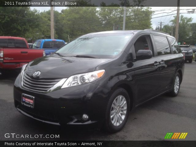2011 Toyota Sienna XLE in Black
