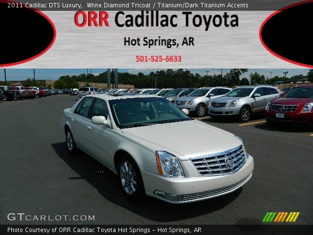 2011 Cadillac DTS Luxury in White Diamond Tricoat