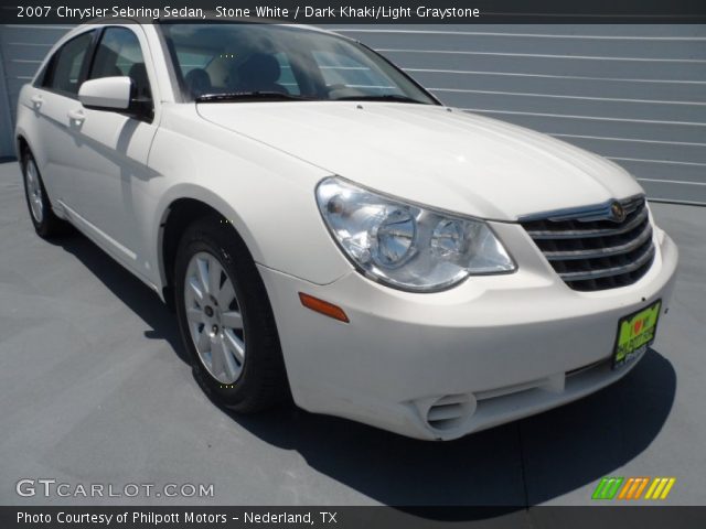 2007 Chrysler Sebring Sedan in Stone White