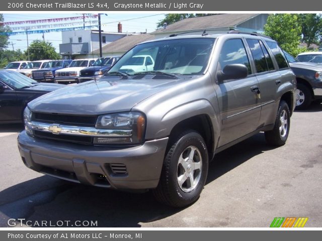2006 Chevrolet TrailBlazer LS 4x4 in Graystone Metallic