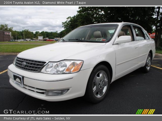 2004 Toyota Avalon XLS in Diamond White Pearl