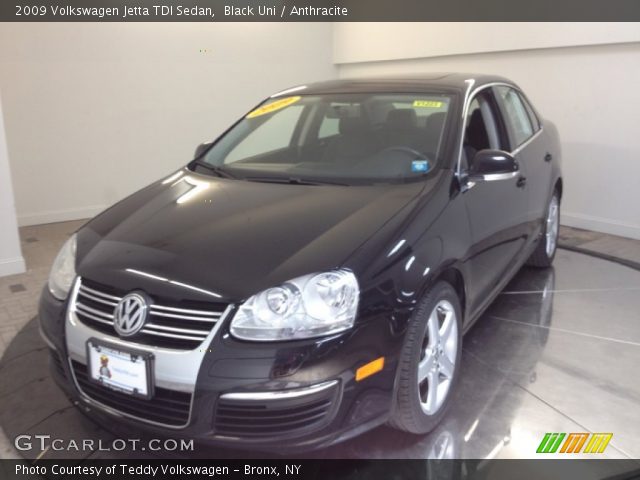 2009 Volkswagen Jetta TDI Sedan in Black Uni