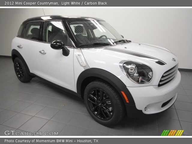 2012 Mini Cooper Countryman in Light White