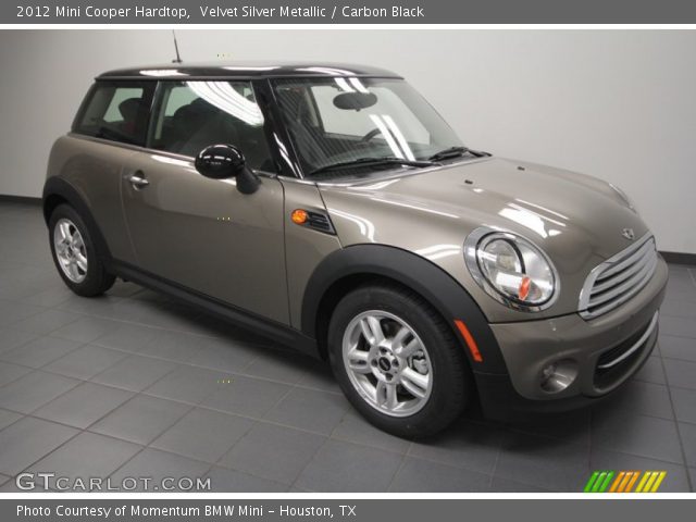 2012 Mini Cooper Hardtop in Velvet Silver Metallic