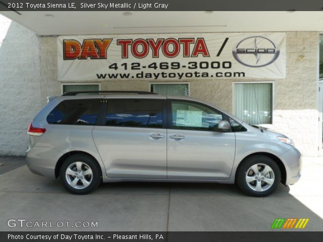 2012 Toyota Sienna LE in Silver Sky Metallic