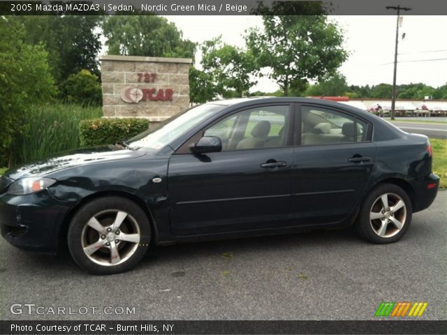 2005 Mazda MAZDA3 i Sedan in Nordic Green Mica