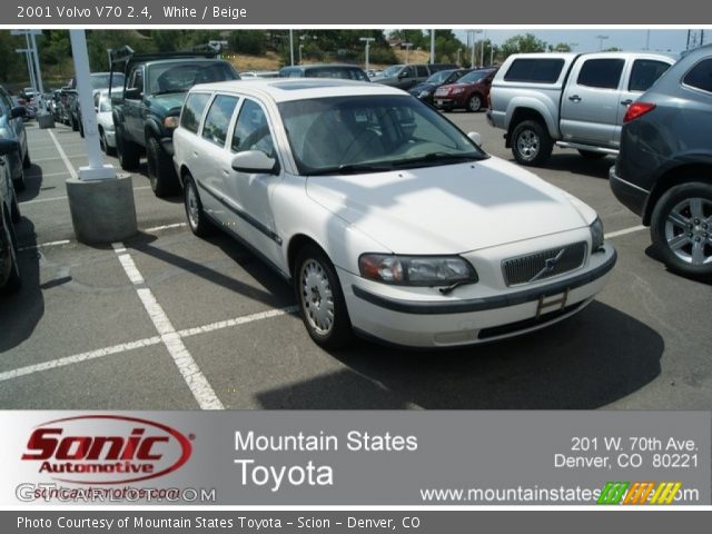 2001 Volvo V70 2.4 in White