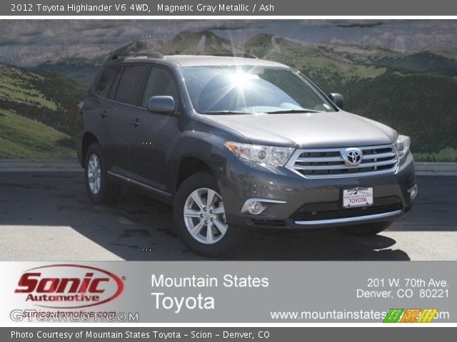 2012 Toyota Highlander V6 4WD in Magnetic Gray Metallic