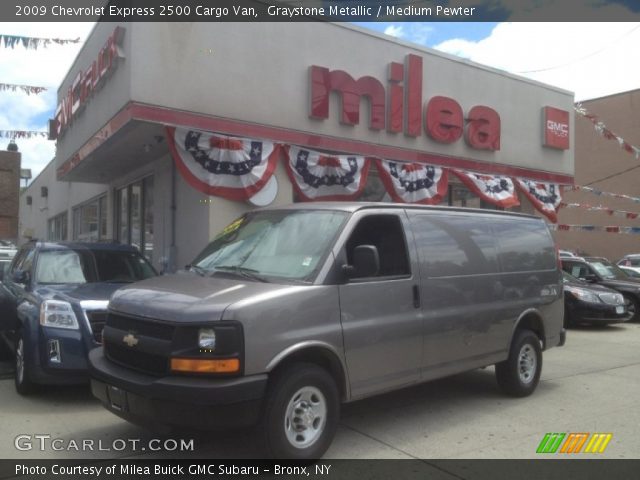 2009 Chevrolet Express 2500 Cargo Van in Graystone Metallic