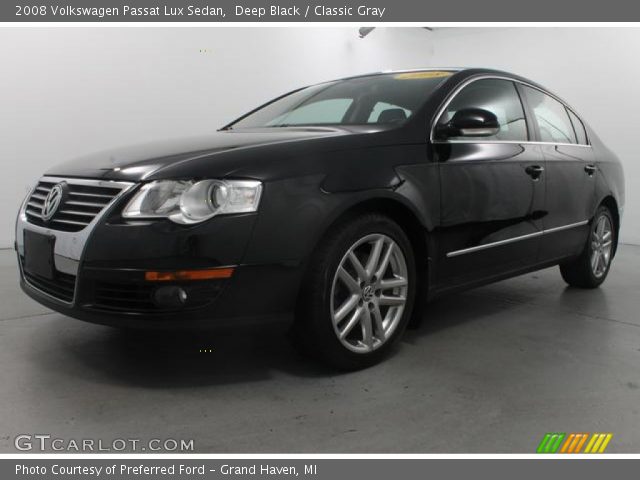 2008 Volkswagen Passat Lux Sedan in Deep Black