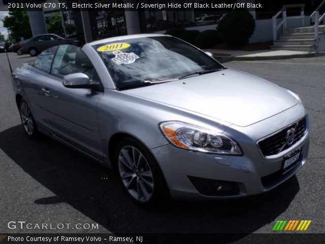 2011 Volvo C70 T5 in Electric Silver Metallic