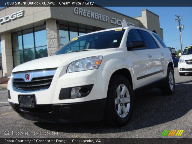 2008 Saturn Outlook XE AWD in Cream White