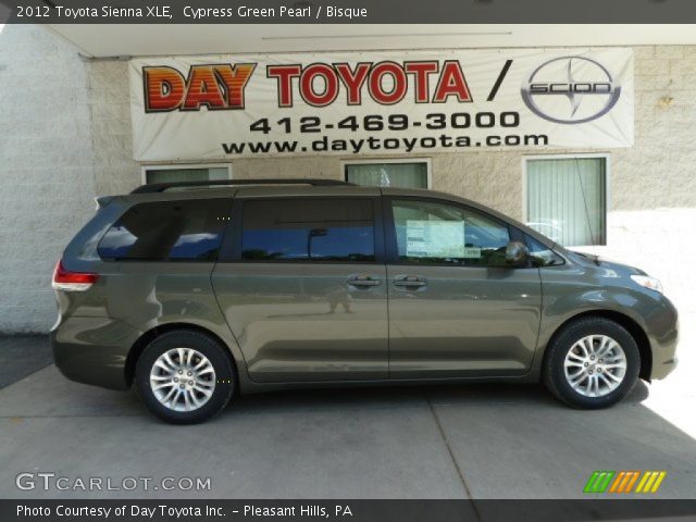 2012 Toyota Sienna XLE in Cypress Green Pearl