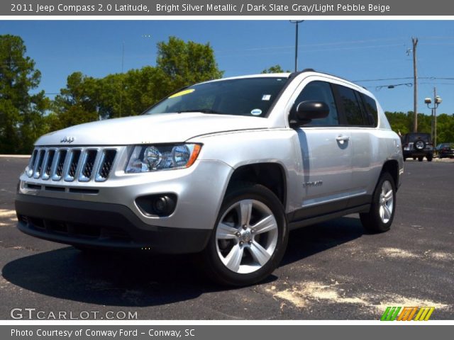 2011 Jeep Compass 2.0 Latitude in Bright Silver Metallic