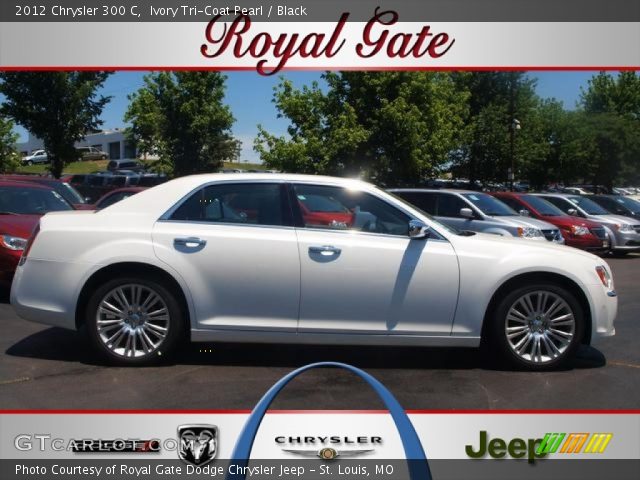 2012 Chrysler 300 C in Ivory Tri-Coat Pearl