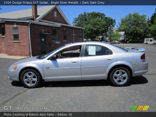 2006 Dodge Stratus SXT Sedan in Bright Silver Metallic