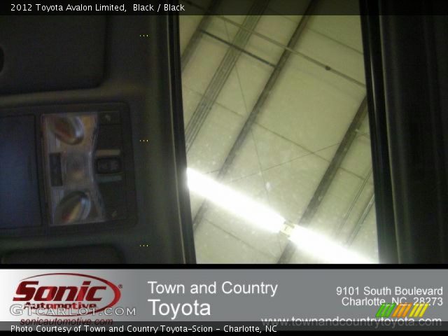 2012 Toyota Avalon Limited in Black