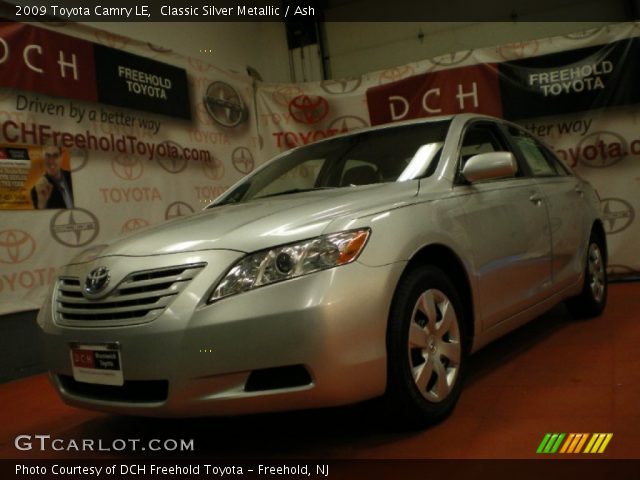 2009 Toyota Camry LE in Classic Silver Metallic