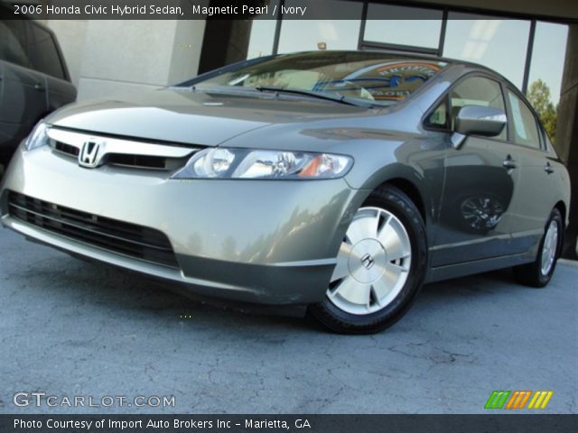 2006 Honda Civic Hybrid Sedan in Magnetic Pearl