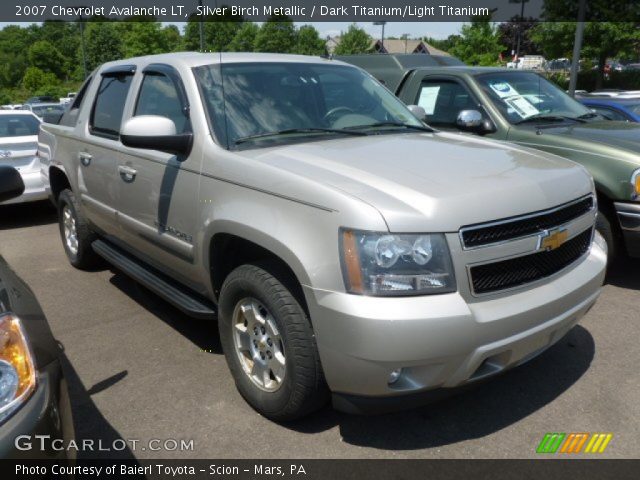2007 Chevrolet Avalanche LT in Silver Birch Metallic
