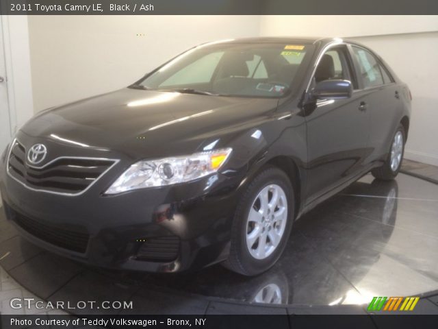 2011 Toyota Camry LE in Black