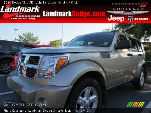 2010 Dodge Nitro SE in Light Sandstone Metallic