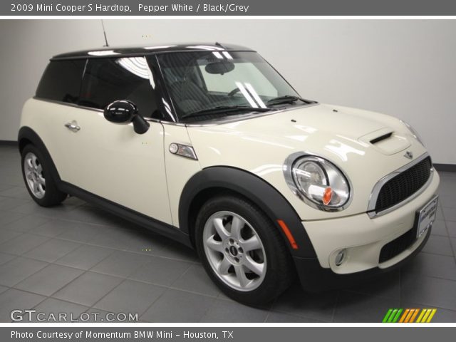2009 Mini Cooper S Hardtop in Pepper White