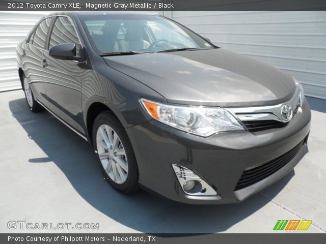 2012 Toyota Camry XLE in Magnetic Gray Metallic