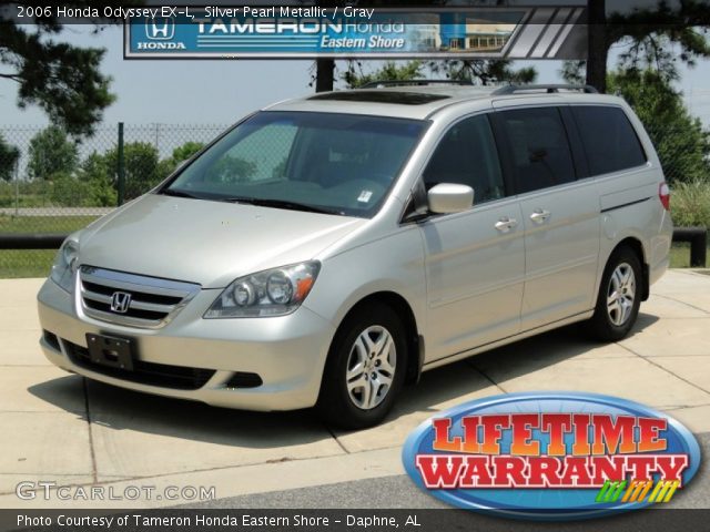 2006 Honda Odyssey EX-L in Silver Pearl Metallic