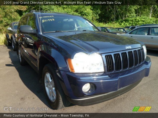 2006 Jeep Grand Cherokee Laredo 4x4 in Midnight Blue Pearl