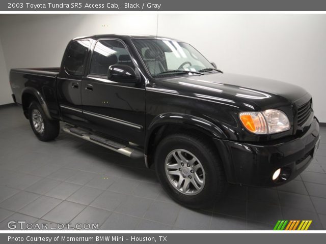 2003 Toyota Tundra SR5 Access Cab in Black