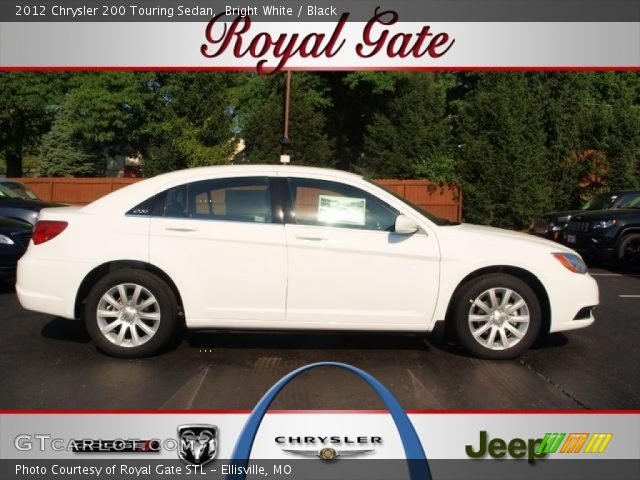 2012 Chrysler 200 Touring Sedan in Bright White