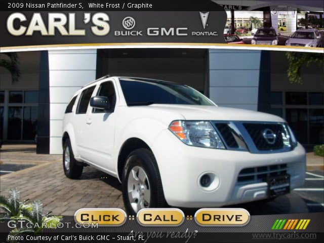 2009 Nissan Pathfinder S in White Frost