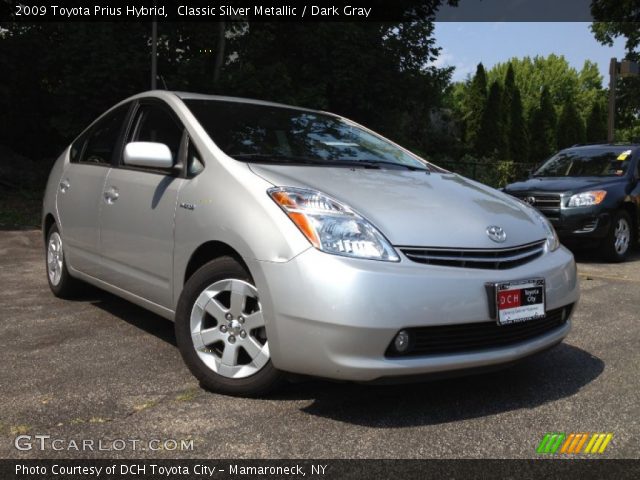 2009 Toyota Prius Hybrid in Classic Silver Metallic