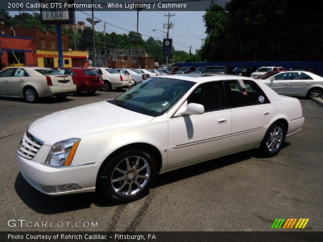 2006 Cadillac DTS Performance in White Lightning