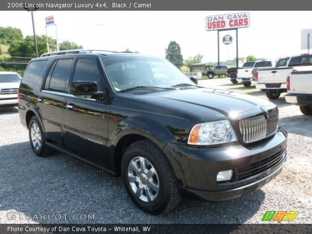 2006 Lincoln Navigator Luxury 4x4 in Black