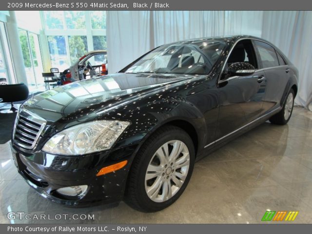 2009 Mercedes-Benz S 550 4Matic Sedan in Black